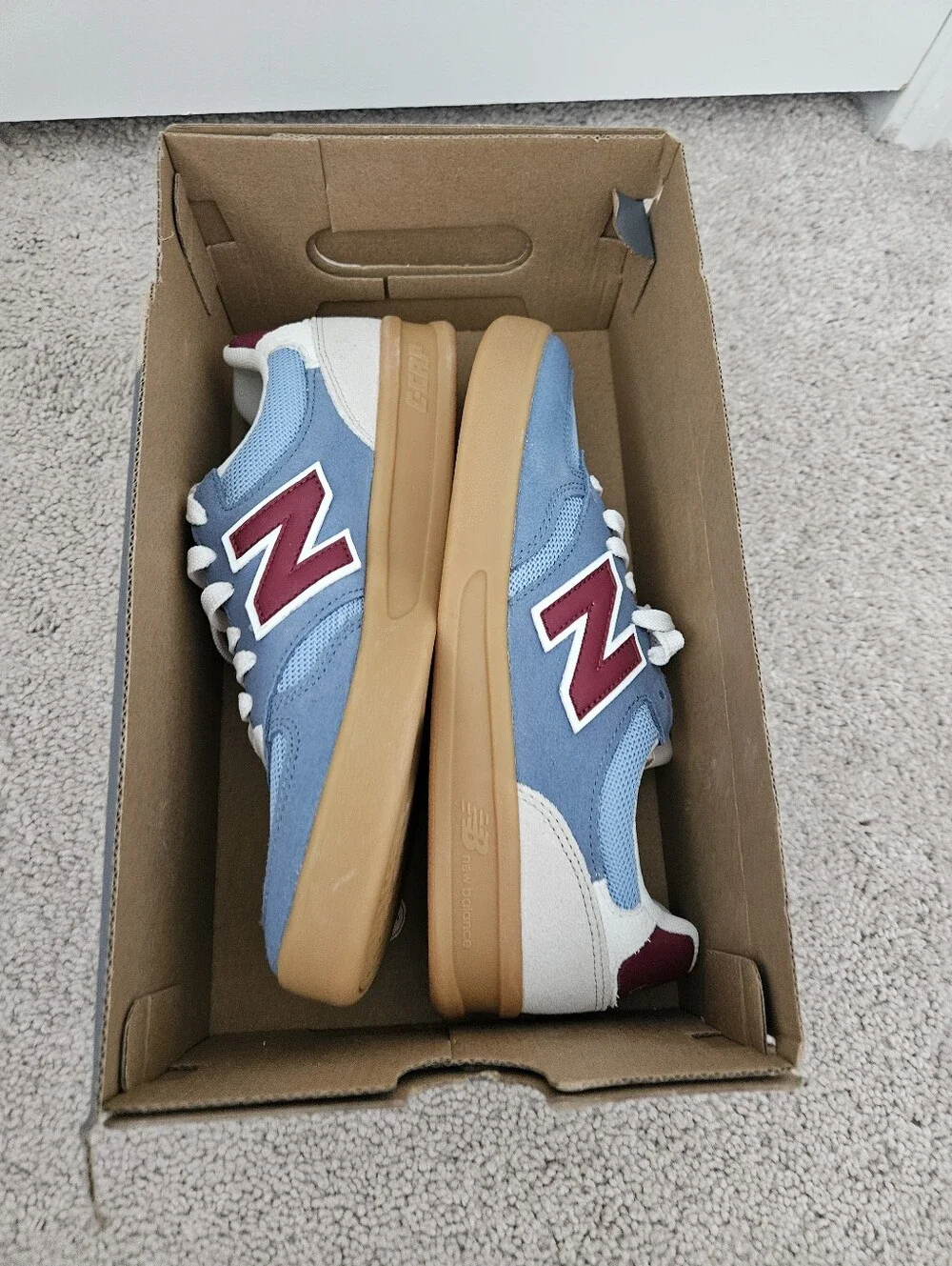 New Balance NIB CT300 Low Top Sneaker Mens 6 / Womens 7.5